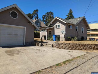 740 Rural Ave S, Salem, OR 97302