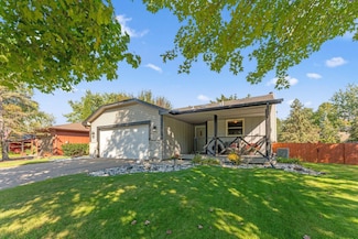 10520 Grant Dr, Eden Prairie, MN 55347