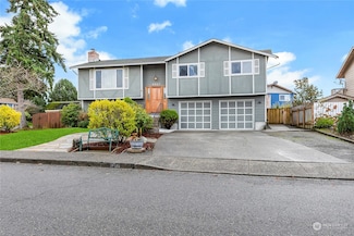 1327 S 275th Place, Des Moines, WA 98198