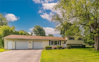 123 Harmony Dr, Rochester, NY 14626