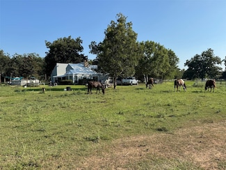 1203 Half Moon Dr, Wharton, TX 77488