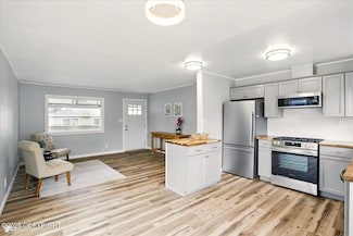 3624 E 16th Ave, Anchorage, AK 99508