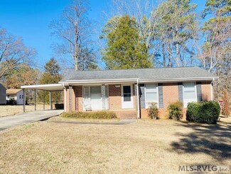801 Holmes St, South Hill, VA 23970