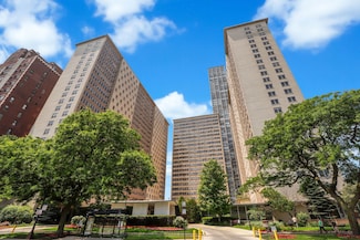 3950 N Lake Shore Dr Unit 1507, Chicago, IL 60613