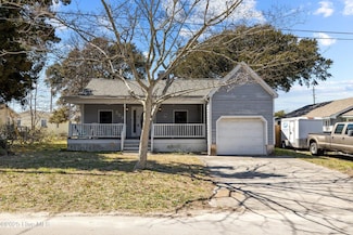 305 N 22nd St, Morehead City, NC 28557