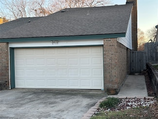 6708 Ports o Call Dr, Rowlett, TX 75088