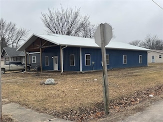 365 N West St, Truro, IA 50257