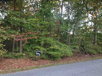 447 Henderson Rd, Chesnee, SC 29323