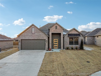 10710 S 279th Ave E, Coweta, OK 74429