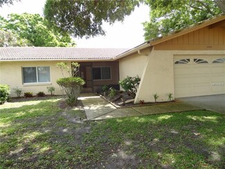 9505 118th St, Seminole, FL 33772