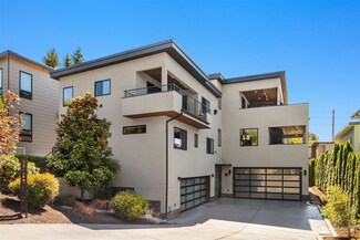 11211 NE 88th St Unit B, Kirkland, WA 98033