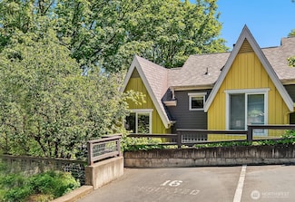 1540 Cherrylane Ave S, Seattle, WA 98144