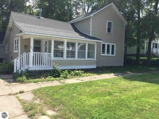 123 W Todd Ave, Reed City, MI 49677