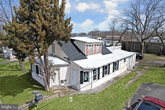 1576 6th St, Ewing, NJ 08638