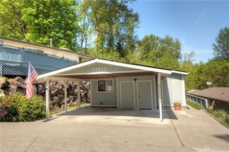 17373 Woodcrest Dr NE, Bothell, WA 98011