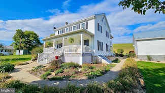 12813 Huntfield Ln, Penn Township, PA 16647