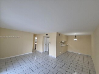 18350 Mediterranean Blvd Unit 1-27, Hialeah, FL 33015