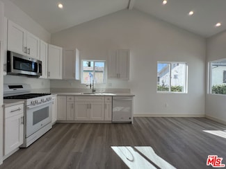 8642 Baring Cross St, Los Angeles, CA 90044