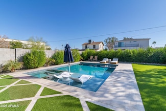 2819 N 28th Place, Phoenix, AZ 85008