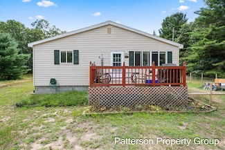 277 E Baker St, Twin Lake, MI 49457