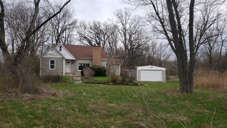 25641 W Old Grand Ave, Ingleside, IL 60041
