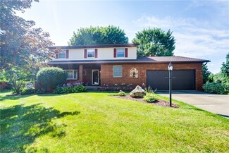5750 Linder Cir NE, Canton, OH 44721