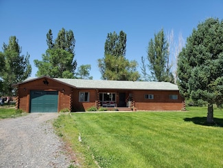 943 Lane 11 1 2, Powell, WY 82435