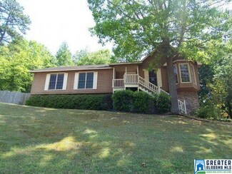 1601 Ridgefield Ln, Birmingham, AL 35215