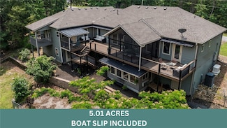 8252 Hickory Tree Ln, Rogers, AR 72756