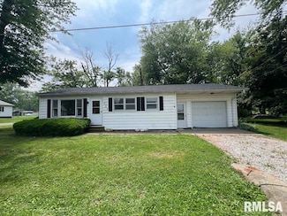 502 W Elm St, Astoria, IL 61501