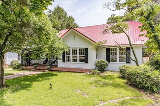 404 E Robert Toombs Ave, Washington, GA 30673