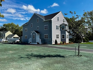 78 Arlington St Unit 1, Taunton, MA 02780