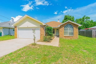 451 Chris Ln, Mary Esther, FL 32569