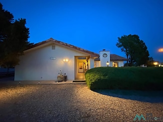 4705 Thunderbird Rd, Roswell, NM 88201
