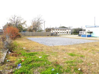 285 Lameuse St, Biloxi, MS 39530