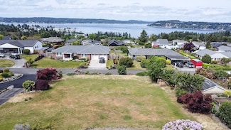 1260 S Karl Johan Ave, Tacoma, WA 98465