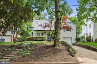 5513 Park St, Chevy Chase, MD 20815