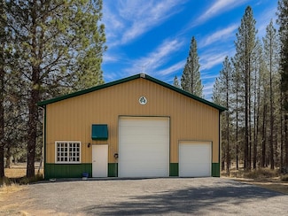 4733 Swan Dr, Bonanza, OR 97623