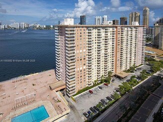 251 174th St Unit 611, Sunny Isles Beach, FL 33160