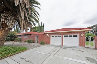 15735 Redondo Dr, Tracy, CA 95304