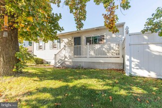 247 S Governor Printz Blvd, Essington, PA 19029