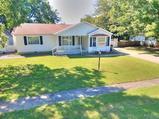 726 N Ash Ave, Broken Arrow, OK 74012