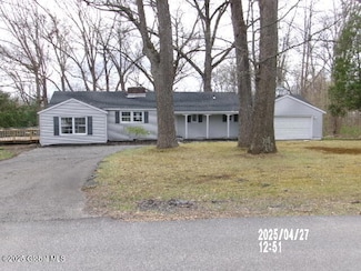 12 Laurel Rd, Fort Edward, NY 12828