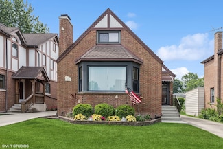 7229 W Lunt Ave, Chicago, IL 60631