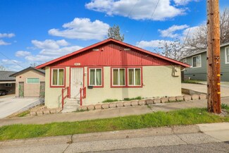 1821 Willis St, Redding, CA 96001