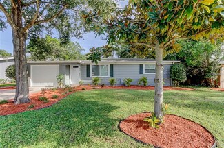 626 Roanoke St, Dunedin, FL 34698