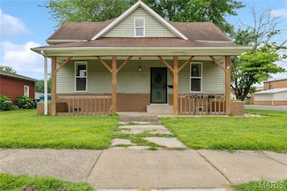 330 Elliott Ave, Chaffee, MO 63740