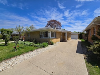 2025 Linden Ave, Waukegan, IL 60087
