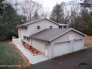 1517 Gale Dr, Effort, PA 18330