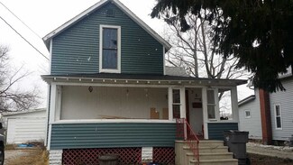 358 S Nappanee St, Nappanee, IN 46550